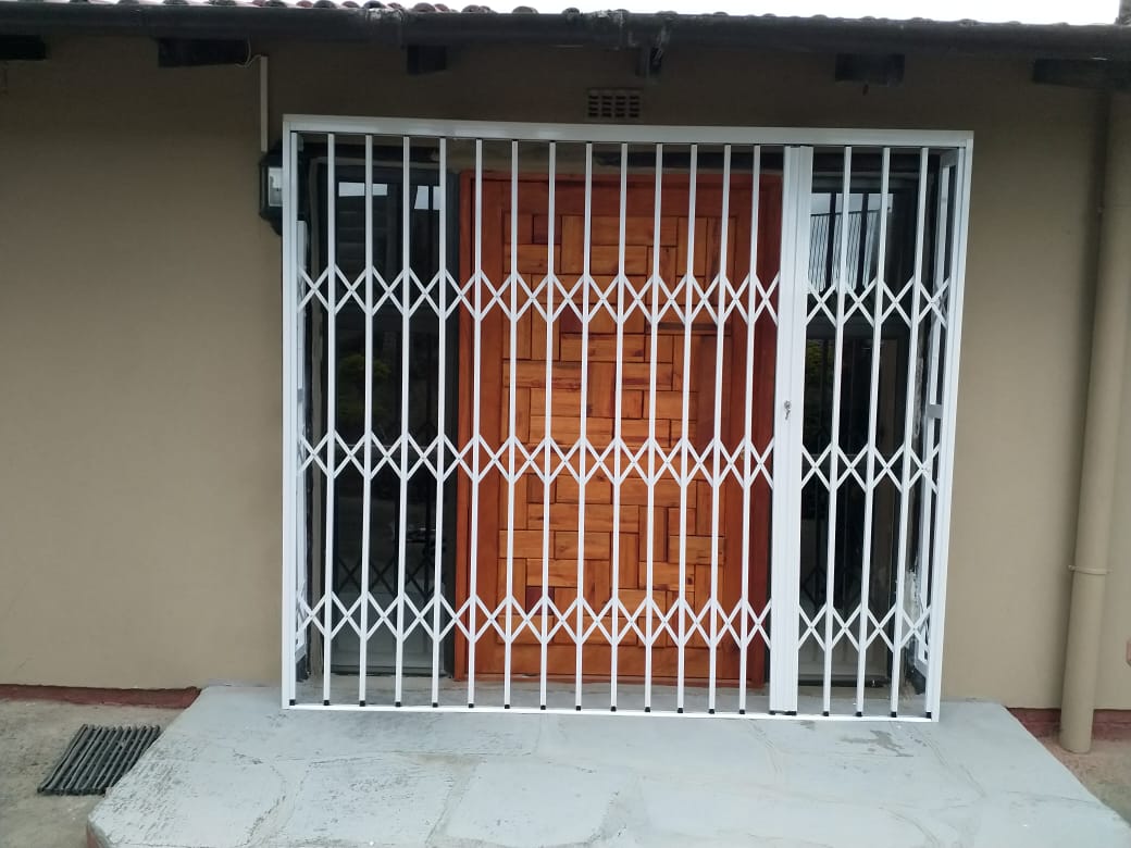 SU 20Security Gates in freestate