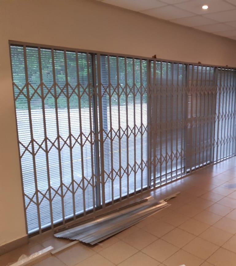 SU 20Security Gates in Cape Town