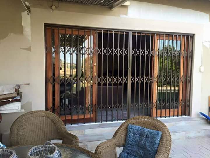 SU 20Security Gates in Durban