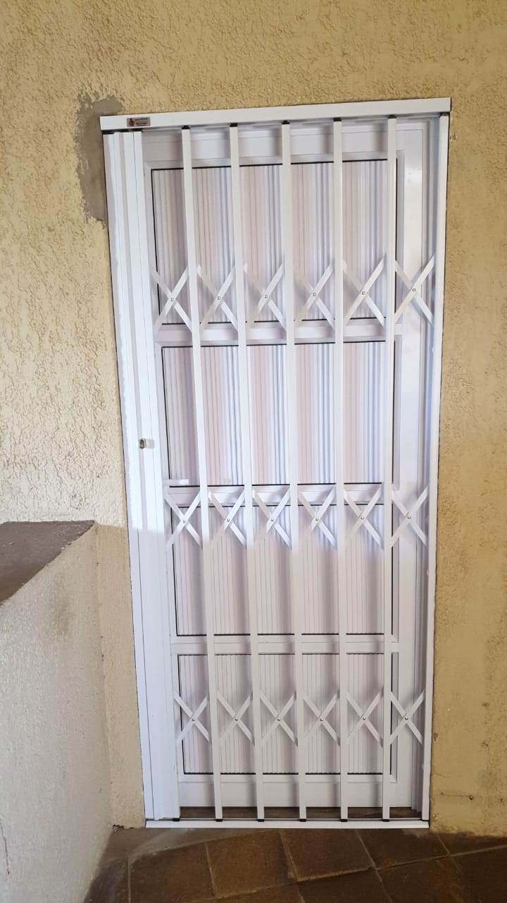 SU 20Security Gates in Nelspruit